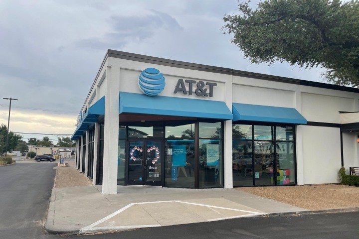 AT&T retail store building