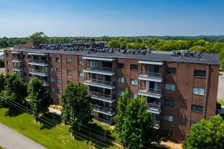 Hickory Bay Towers Condominiums