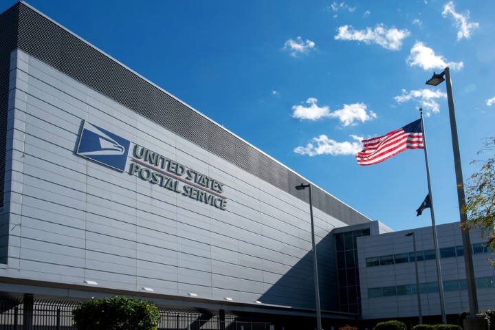 USPS building storefront