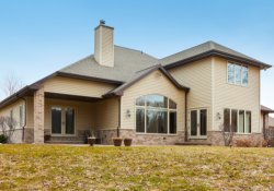 Smyrna, TN's UrCovered Roofing: Reliable siding installation and repair services you can rely on. 